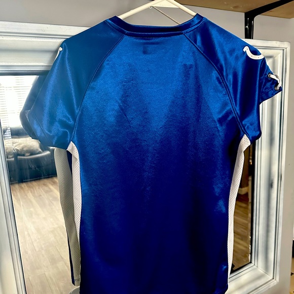 Women Colts Jersey in good preowned condition. No snags or rips. - Picture 2 of 2